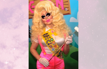 Thème Astral Trixie Mattel