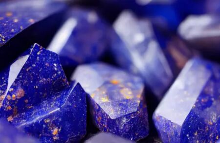 Lapis-lazuli : La sagesse et l’intuition