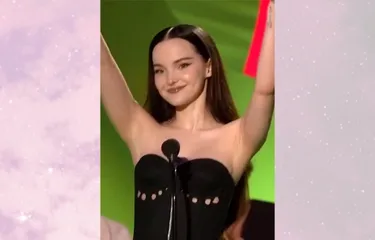 Thème Astral Dove Cameron