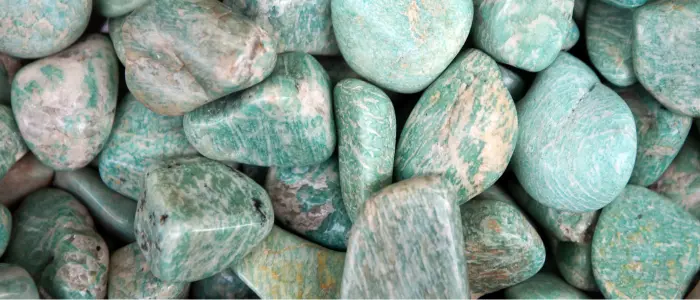 Amazonite : La communication et l’équilibre